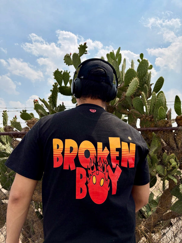 S-BIGREDBROKENBOY